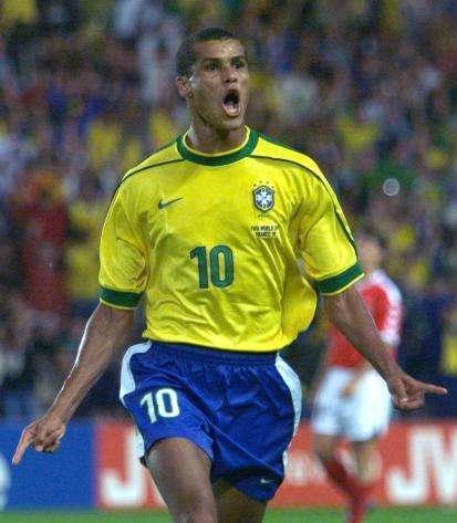 罗马诺:安东尼即将抵达西班牙 完成租借加盟皇家贝蒂斯仅差最后步骤