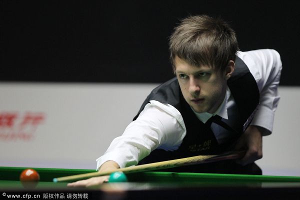 靠外援的个 靠外援的个