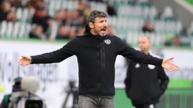 随后以小幅 随后以小幅